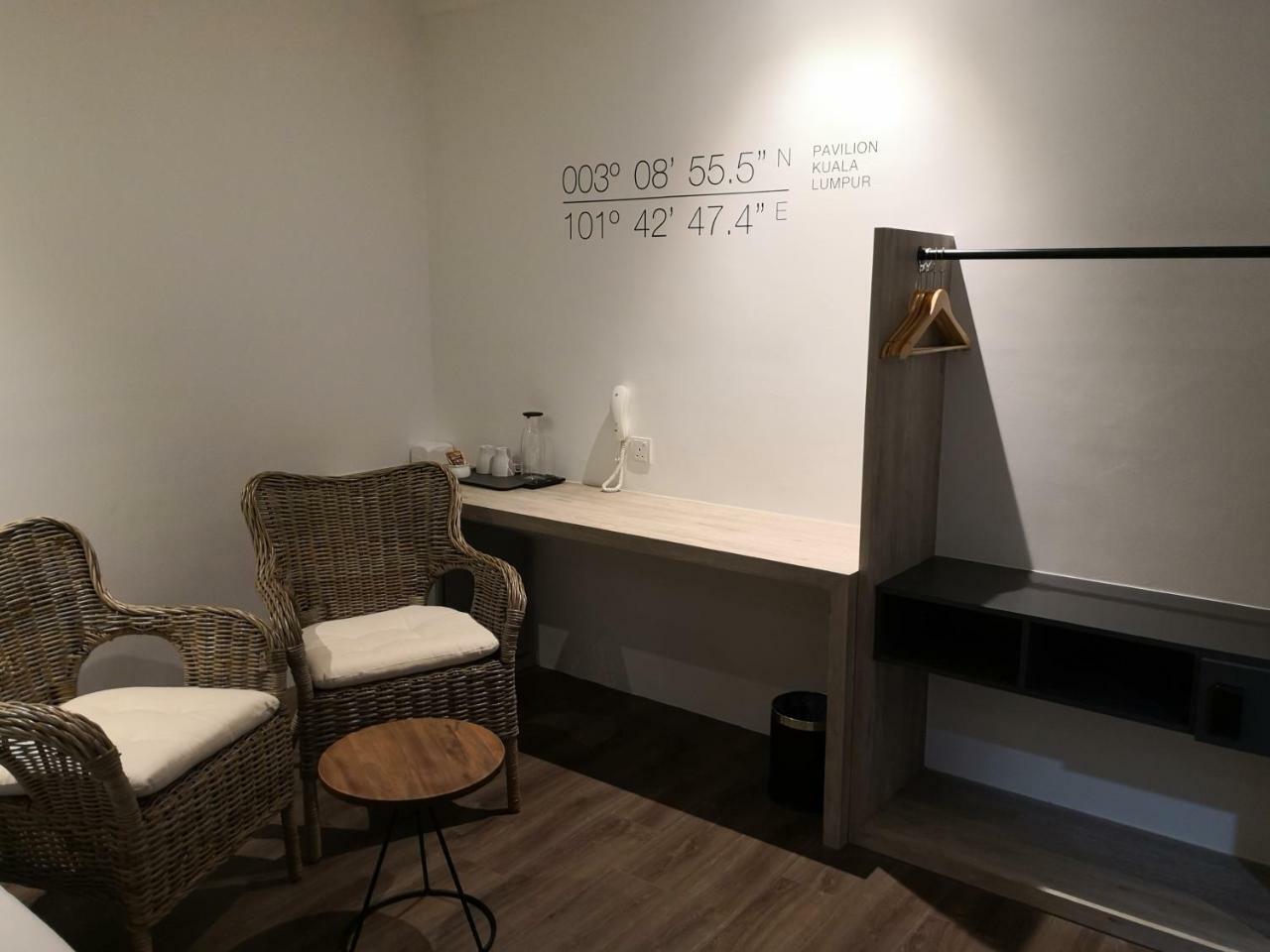 H Boutique Hotel Xplorer Loke Yew Куала Лумпур Екстериор снимка