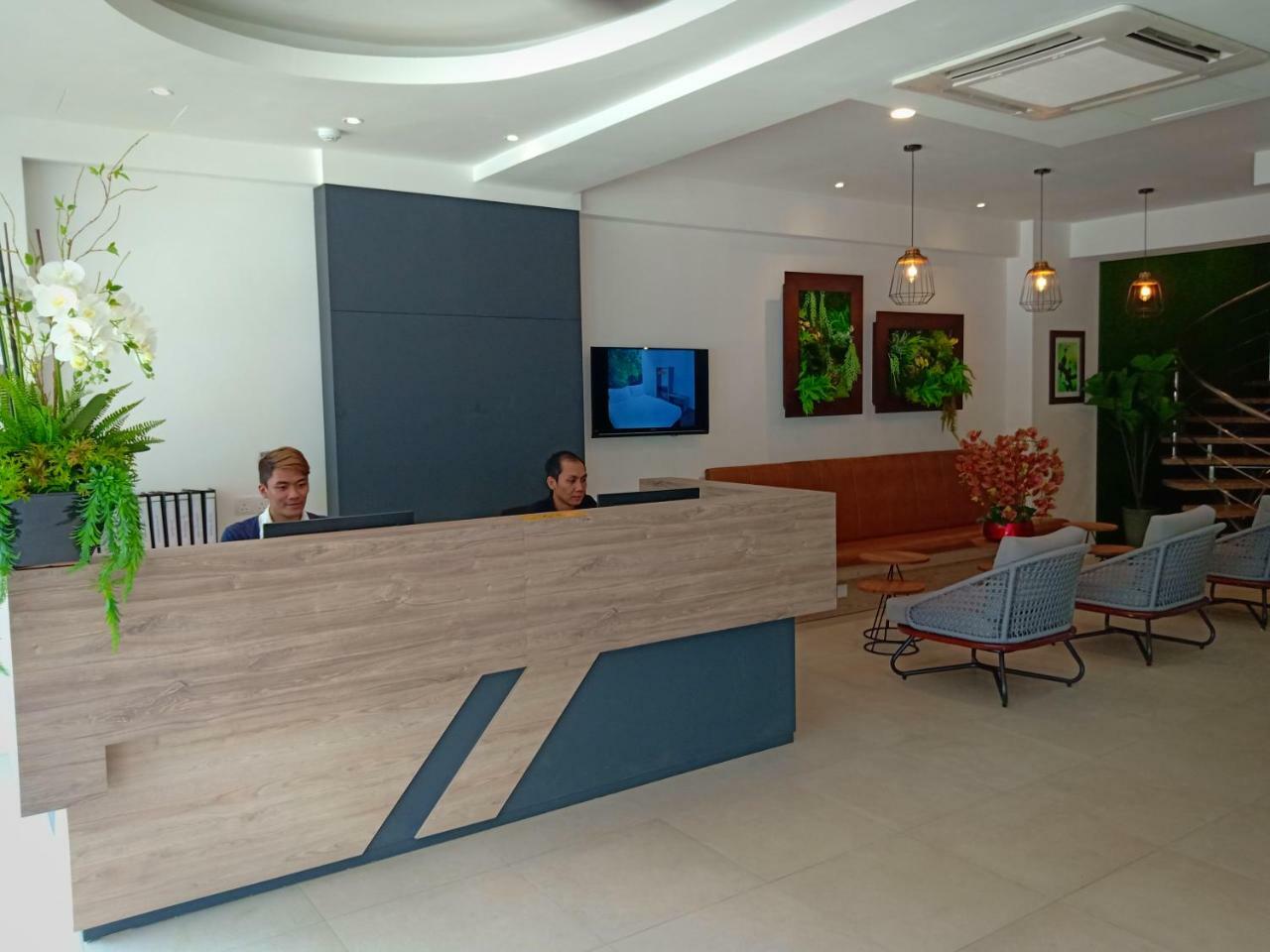 H Boutique Hotel Xplorer Loke Yew Куала Лумпур Екстериор снимка